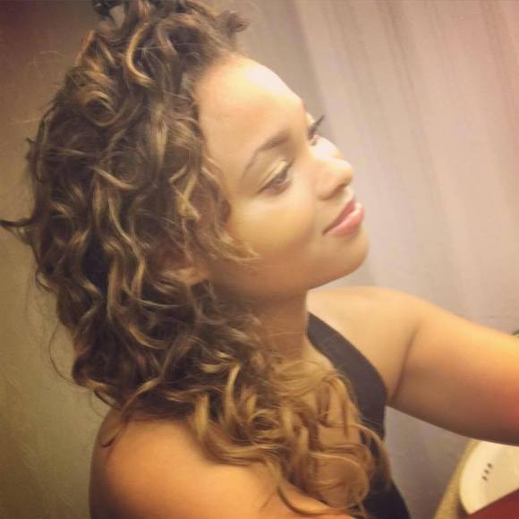 Meet your Posher, Katy - Picture 1 of 1